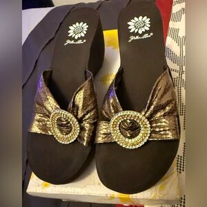 Yellow Box Metallic Bronze Sandals